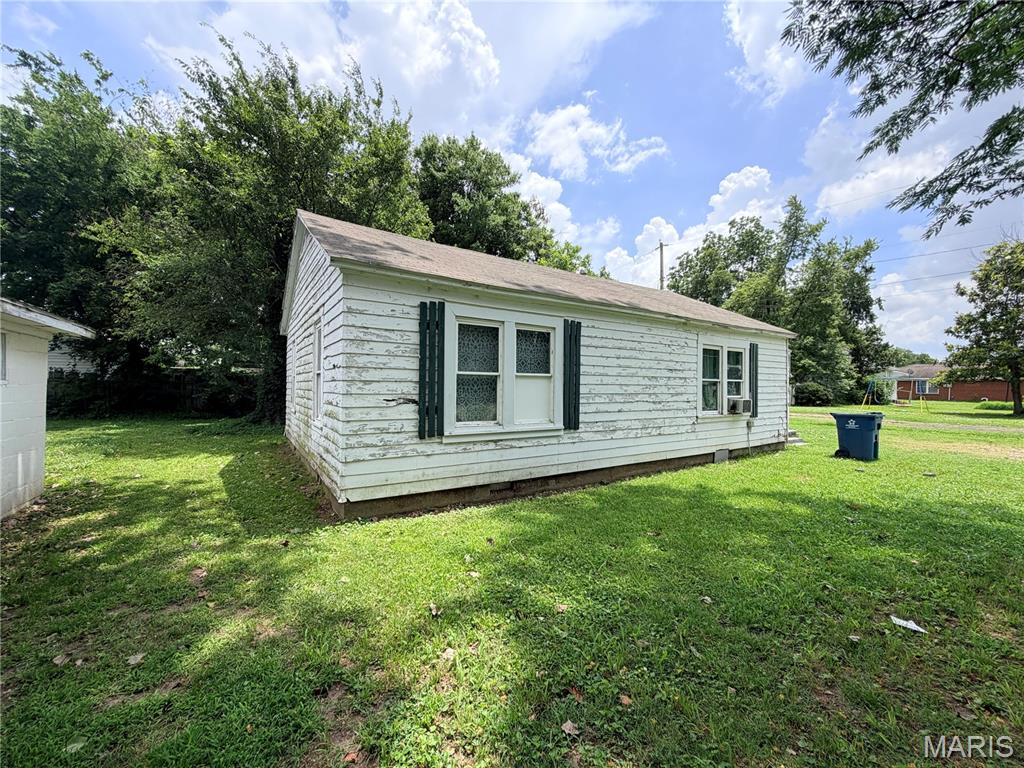 Photo of 306 Huffman Avenue, Portageville, MO 63873 (MLS # 26037094)