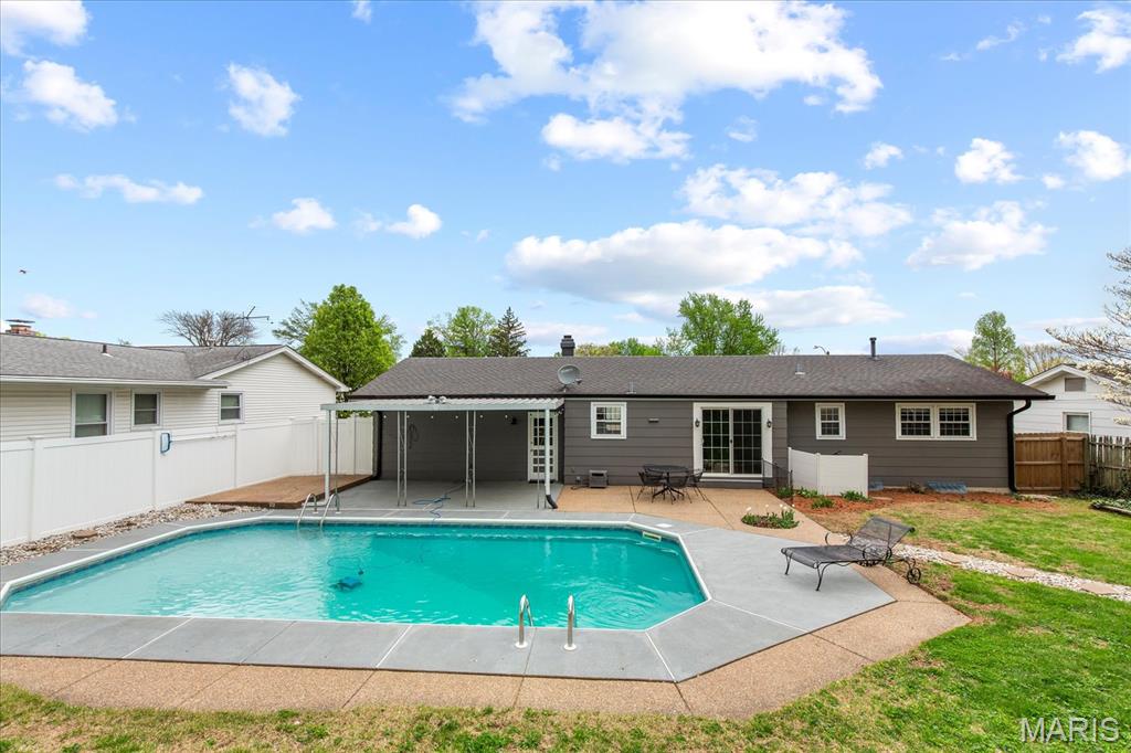 Elmwood Manor #7 - Residential