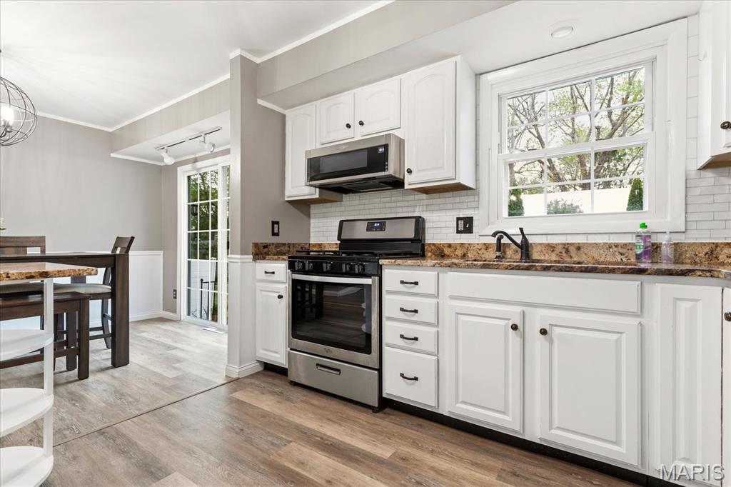 Elmwood Manor #7 - Residential