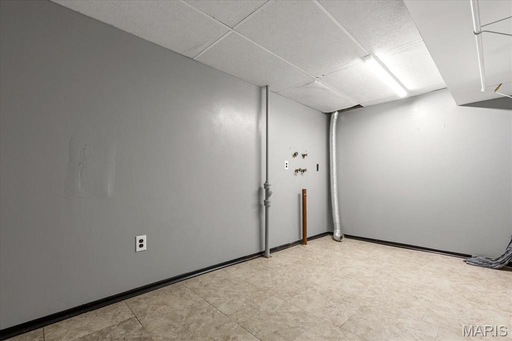 Elmwood Manor #7 - Residential