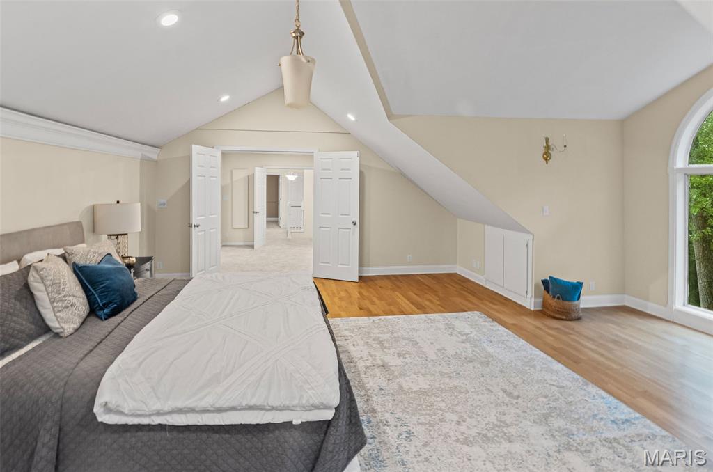 East Alton, Illinois 62024, United States, 3 Bedrooms Bedrooms, ,4 BathroomsBathrooms,Residential,Pending,148418