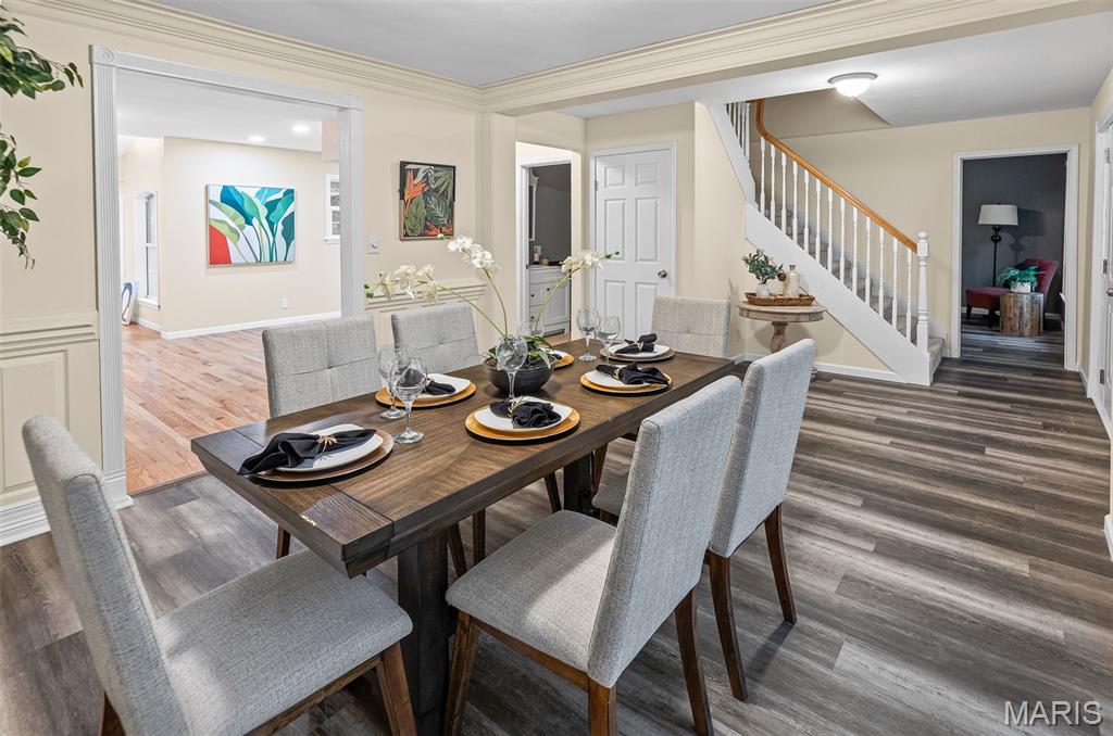 East Alton, Illinois 62024, United States, 3 Bedrooms Bedrooms, ,4 BathroomsBathrooms,Residential,Pending,148418