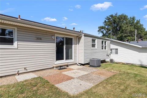 Tiny photo for 12728 Foxhound Drive, Maryland Heights, MO 63043 (MLS # 26058085)