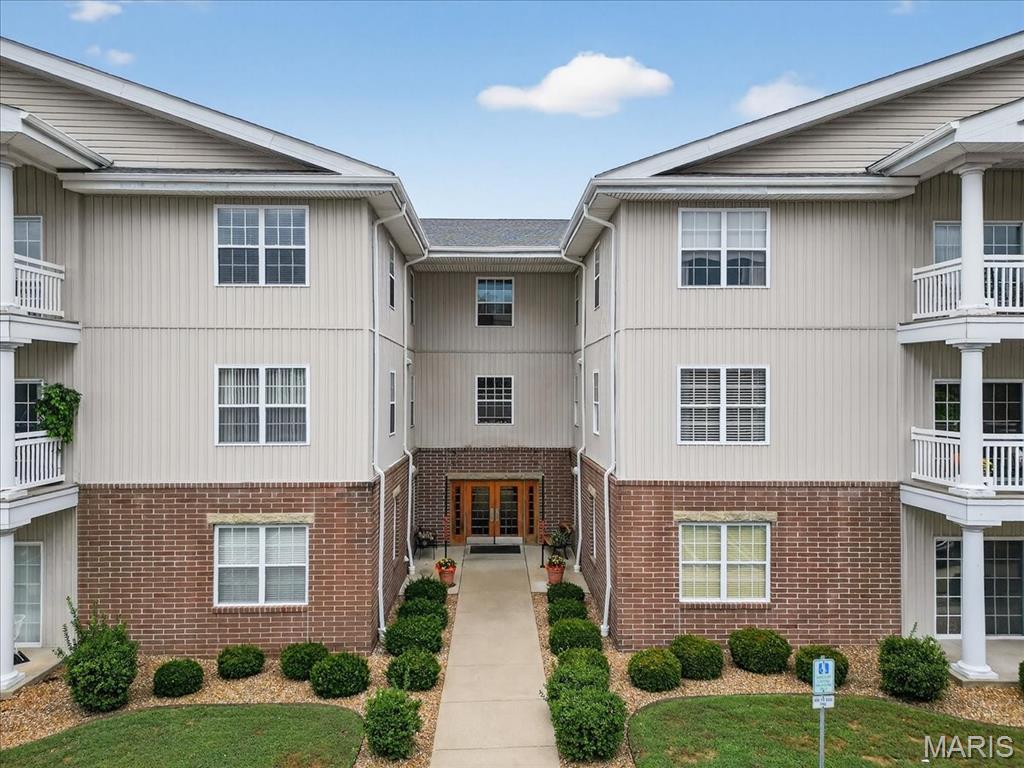 St Charles, Missouri 63303, United States, 2 Bedrooms Bedrooms, ,2 BathroomsBathrooms,Residential,Active,216472