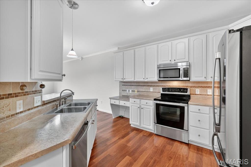 St Charles, Missouri 63303, United States, 2 Bedrooms Bedrooms, ,2 BathroomsBathrooms,Residential,Active,216472