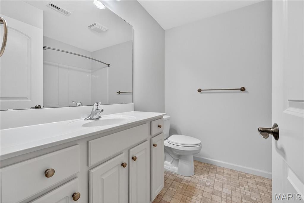 St Charles, Missouri 63303, United States, 2 Bedrooms Bedrooms, ,2 BathroomsBathrooms,Residential,Active,216472