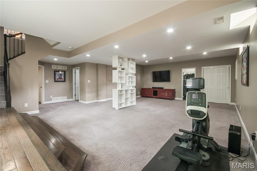 Oak Estates - Residential