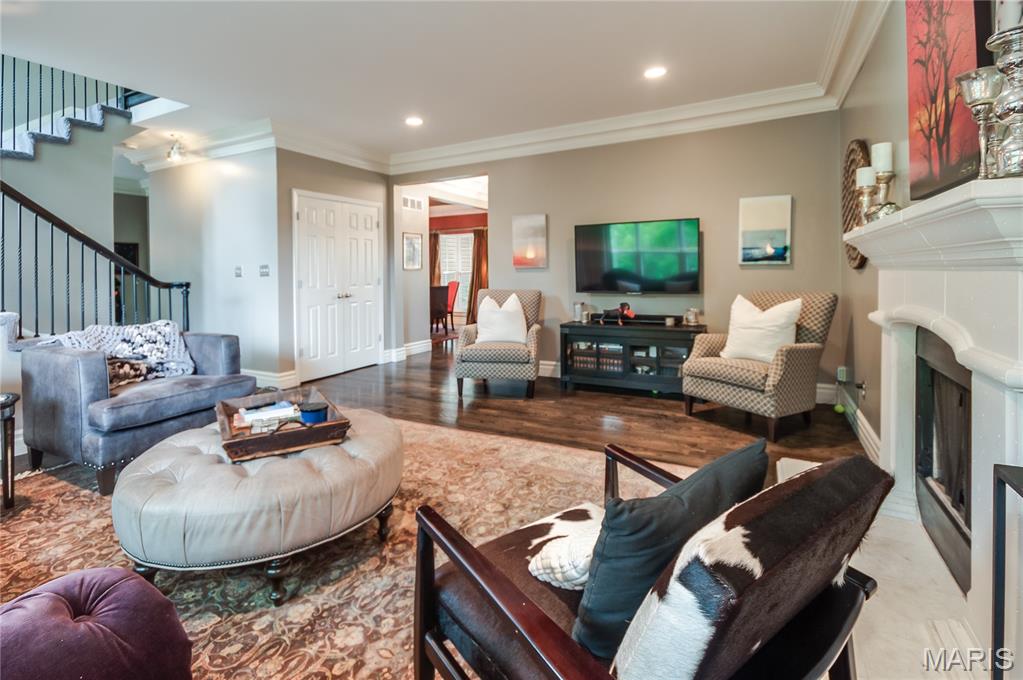 Oak Estates - Residential