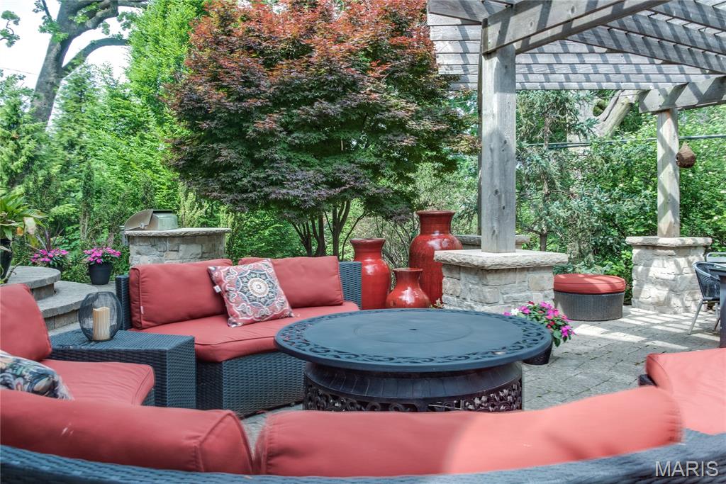 Oak Estates - Residential
