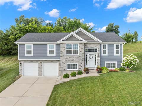 Photo of 2127 Kuenzel Drive, Washington, MO 63090 (MLS # 26046112)