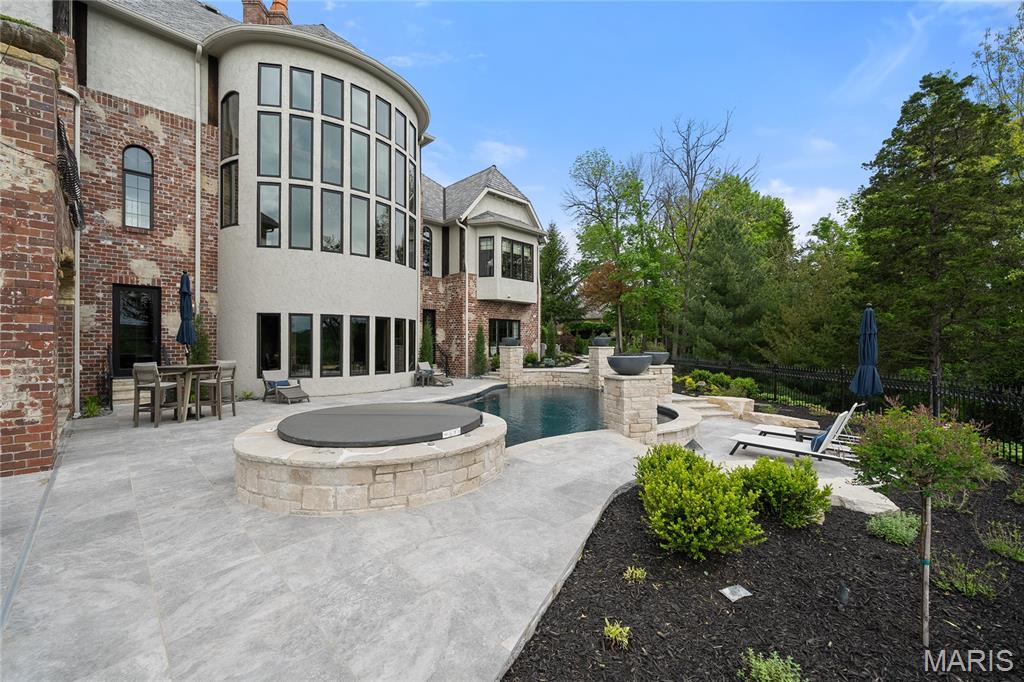 St. Albans Bluffs - Residential