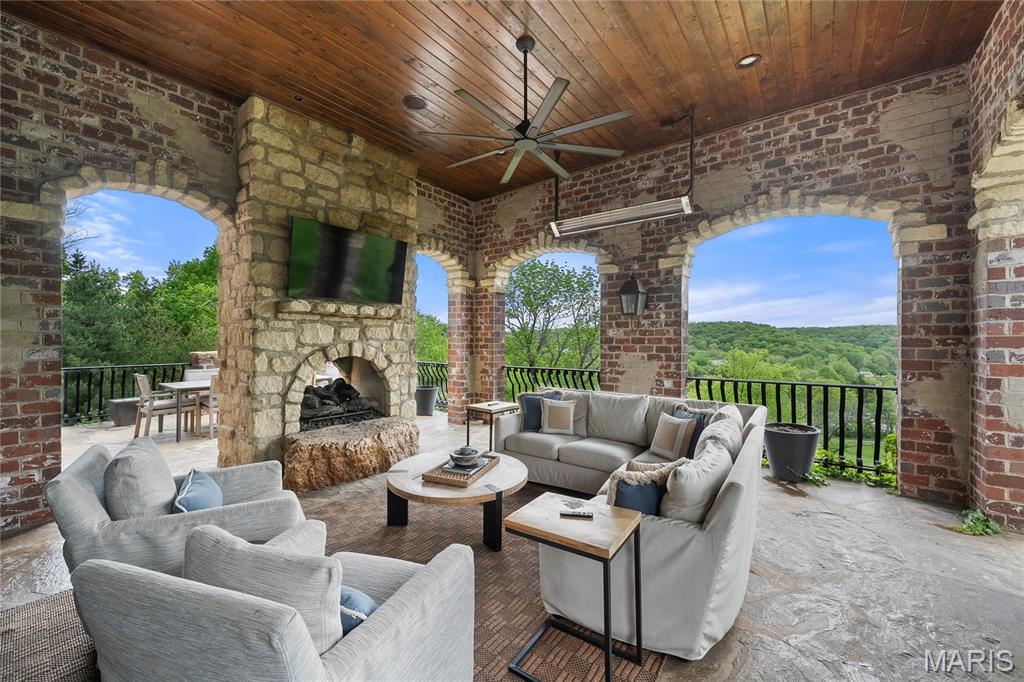 St. Albans Bluffs - Residential