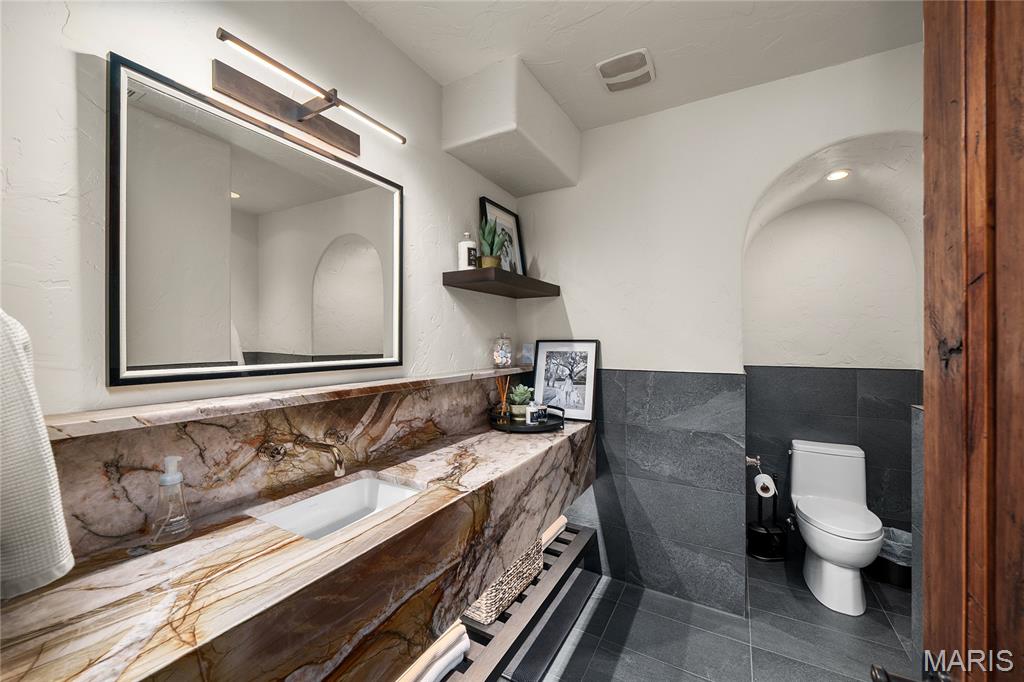 St. Albans Bluffs - Residential