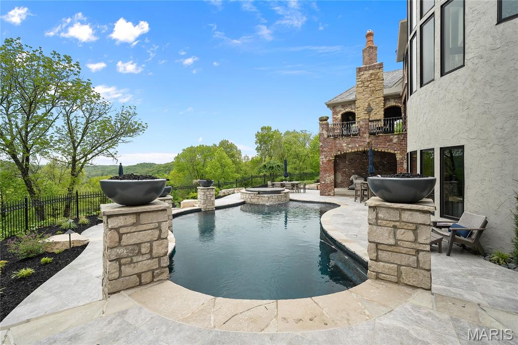 St. Albans Bluffs - Residential