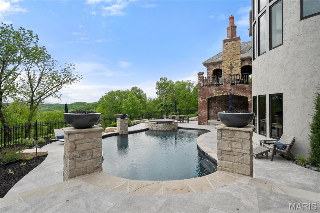 St. Albans Bluffs - Residential