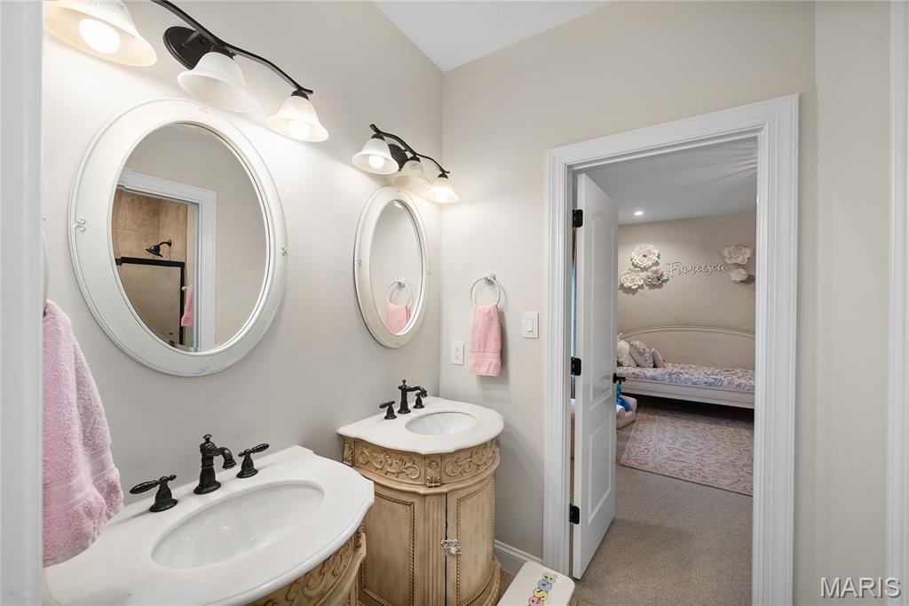 St. Albans Bluffs - Residential