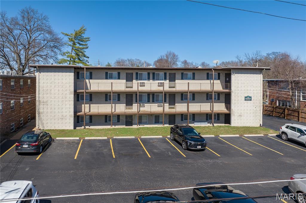 3704 Greenwood Boulevard