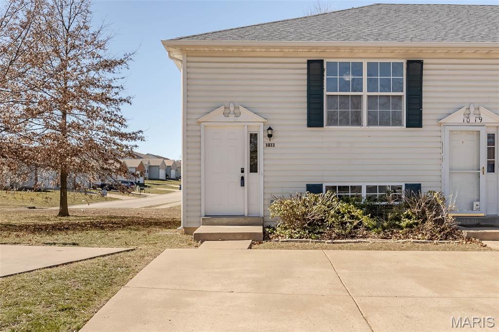 1017 Arlington Court