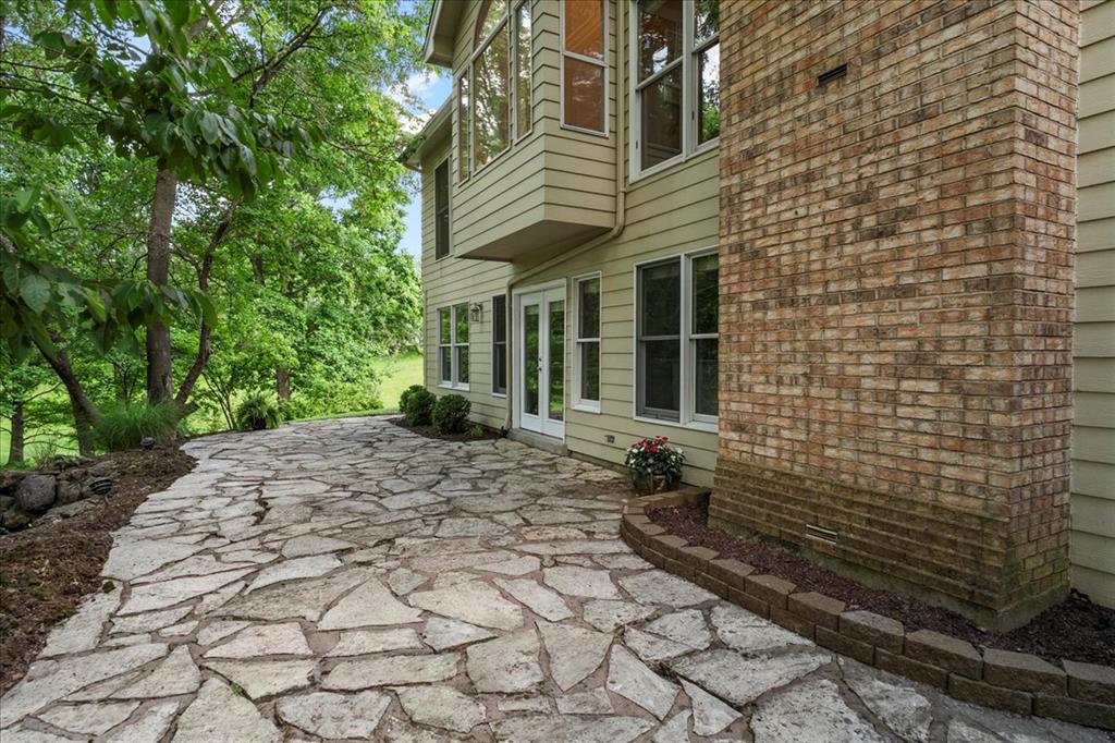 Wildwood, Missouri 63011, United States, 5 Bedrooms Bedrooms, ,3 BathroomsBathrooms,Residential,Pending,139692