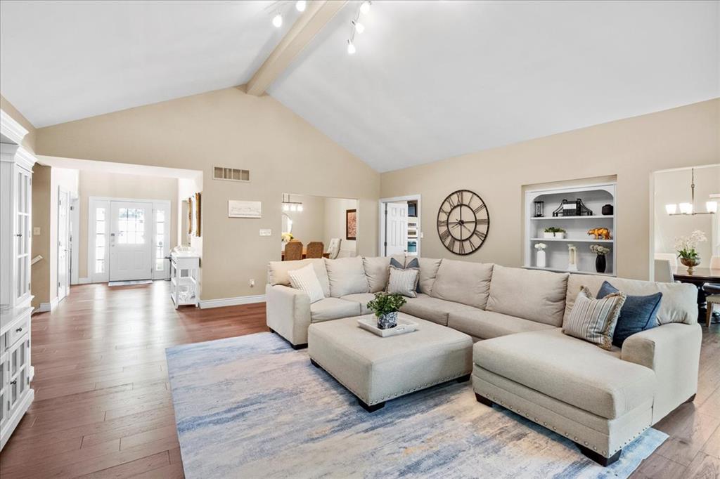 Wildwood, Missouri 63011, United States, 5 Bedrooms Bedrooms, ,3 BathroomsBathrooms,Residential,Pending,139692