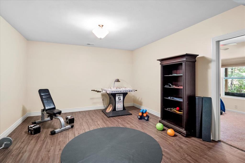 Wildwood, Missouri 63011, United States, 5 Bedrooms Bedrooms, ,3 BathroomsBathrooms,Residential,Pending,139692