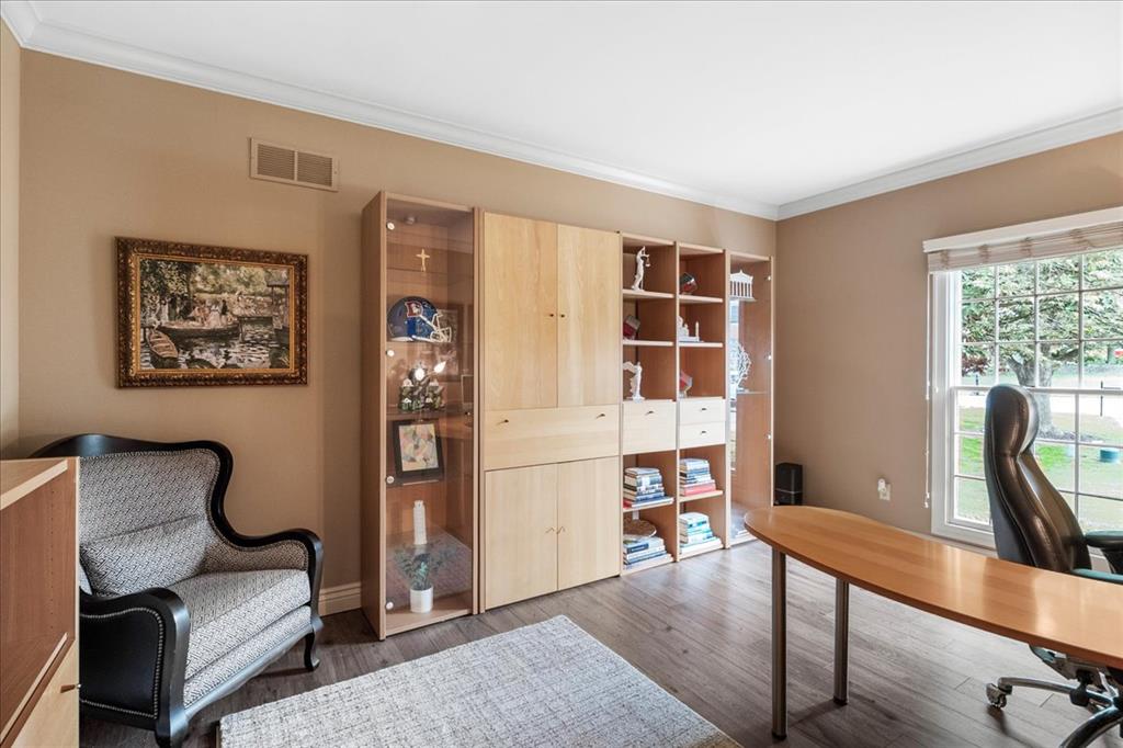 Wildwood, Missouri 63011, United States, 5 Bedrooms Bedrooms, ,3 BathroomsBathrooms,Residential,Pending,139692