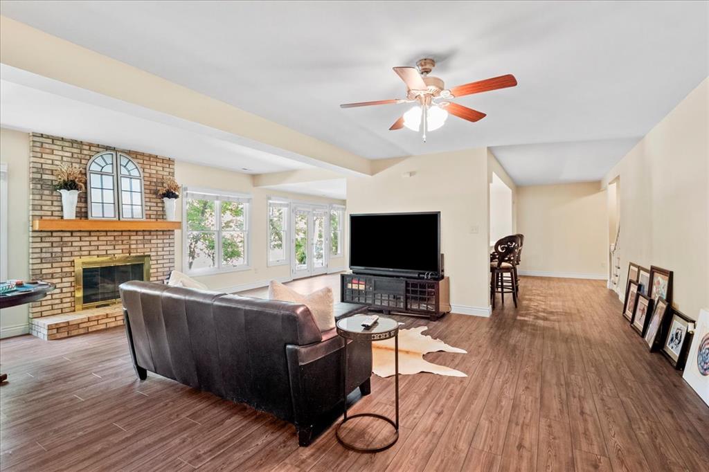 Wildwood, Missouri 63011, United States, 5 Bedrooms Bedrooms, ,3 BathroomsBathrooms,Residential,Pending,139692