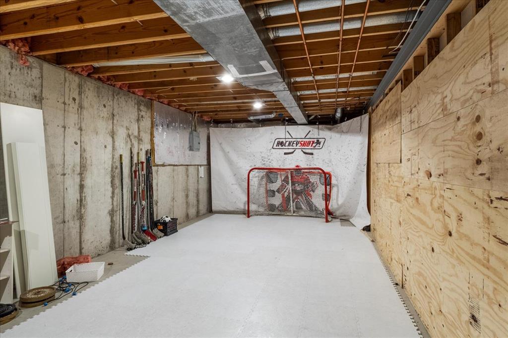 Wildwood, Missouri 63011, United States, 5 Bedrooms Bedrooms, ,3 BathroomsBathrooms,Residential,Pending,139692