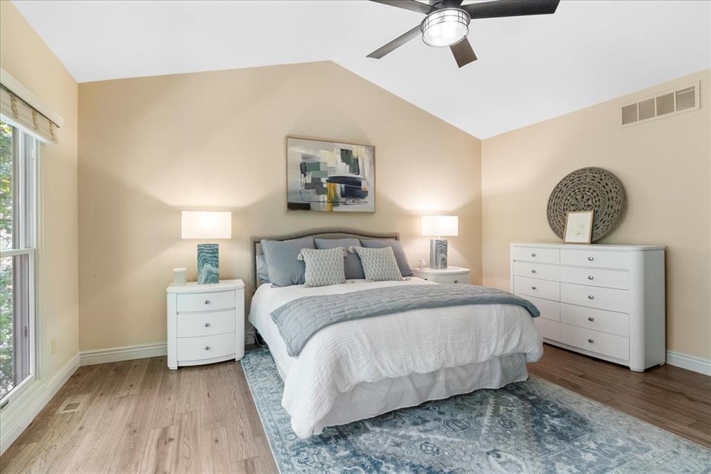 Wildwood, Missouri 63011, United States, 5 Bedrooms Bedrooms, ,3 BathroomsBathrooms,Residential,Pending,139692