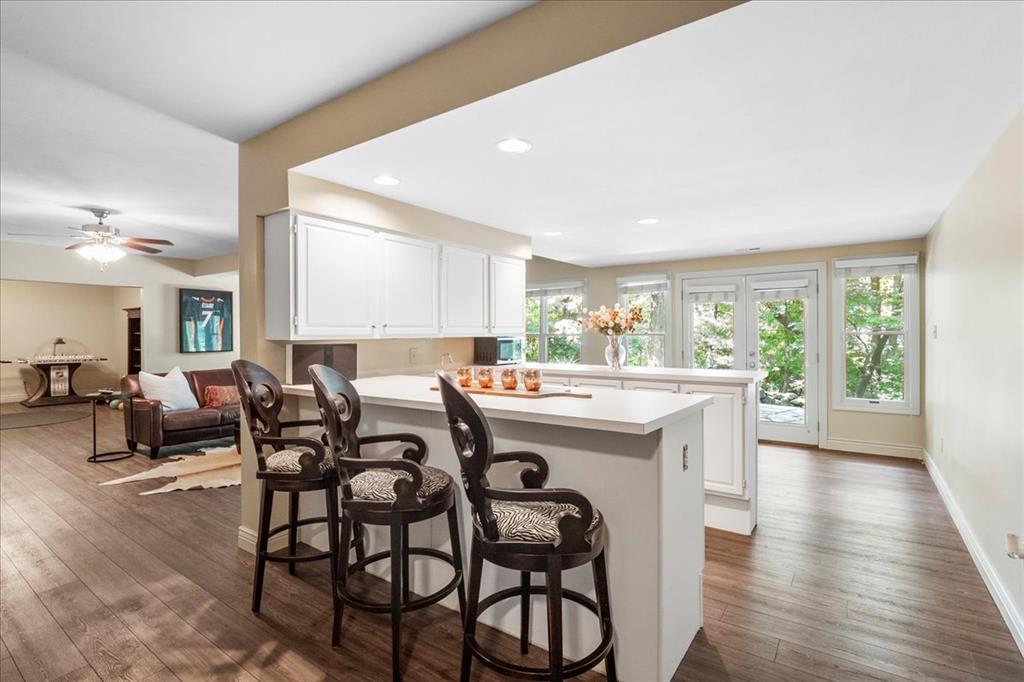 Wildwood, Missouri 63011, United States, 5 Bedrooms Bedrooms, ,3 BathroomsBathrooms,Residential,Pending,139692