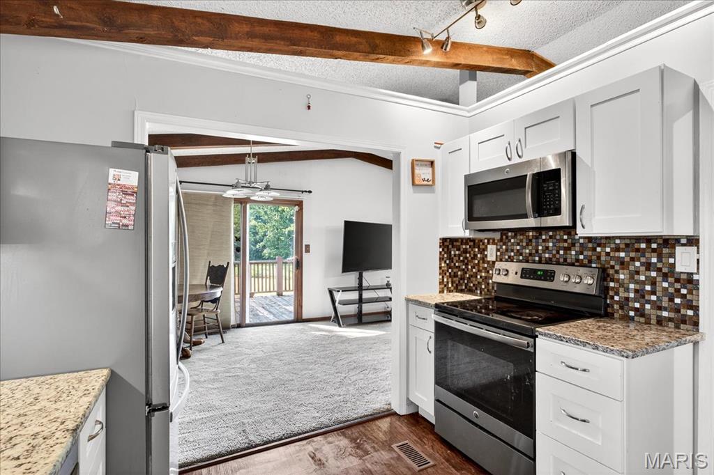 Wentzville, Missouri 63385, United States, 4 Bedrooms Bedrooms, ,3 BathroomsBathrooms,Residential,Active,187336