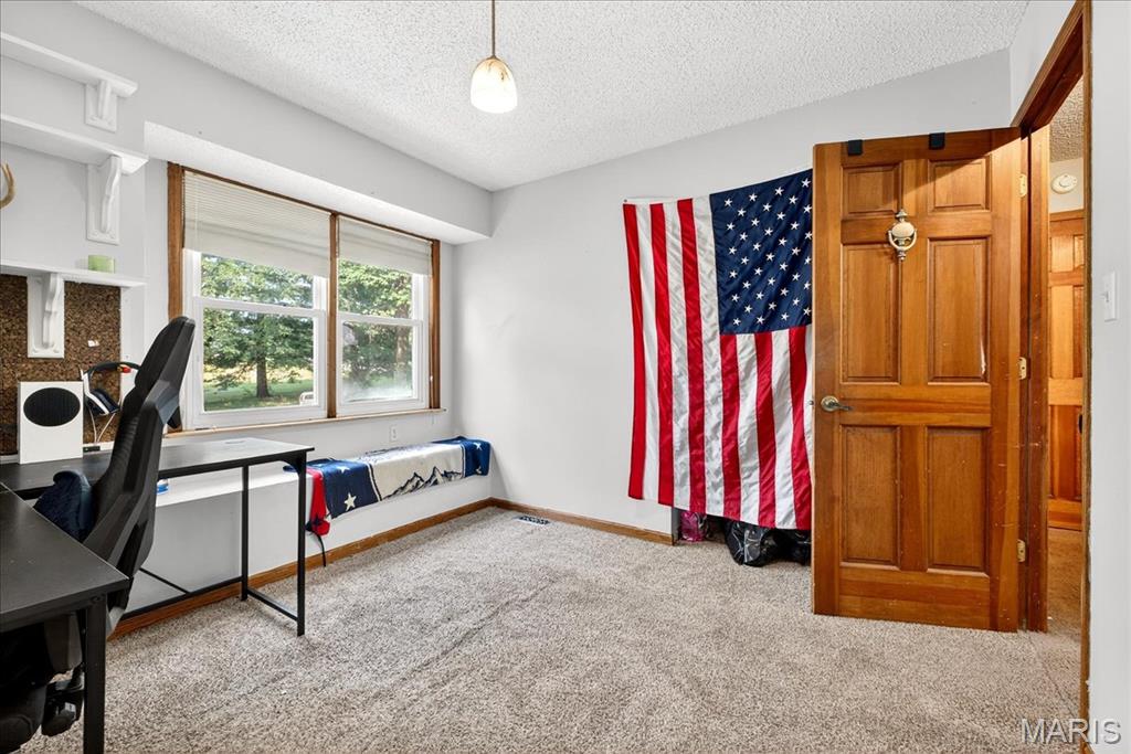 Wentzville, Missouri 63385, United States, 4 Bedrooms Bedrooms, ,3 BathroomsBathrooms,Residential,Active,187336