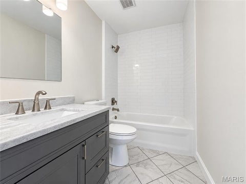 Tiny photo for 1927 Dewitt Ridge Drive, Chesterfield, MO 63017 (MLS # 26067610)