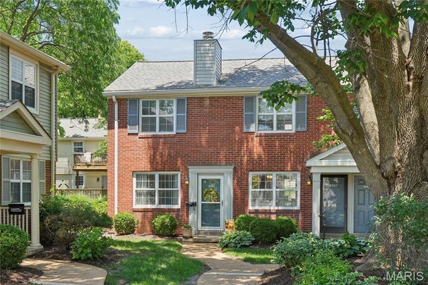 8869 FLAMINGO CT, SAINT LOUIS, MO 63144 - Image a268dc2ec91c4e8e2fbeb19e92c27952/3029593002