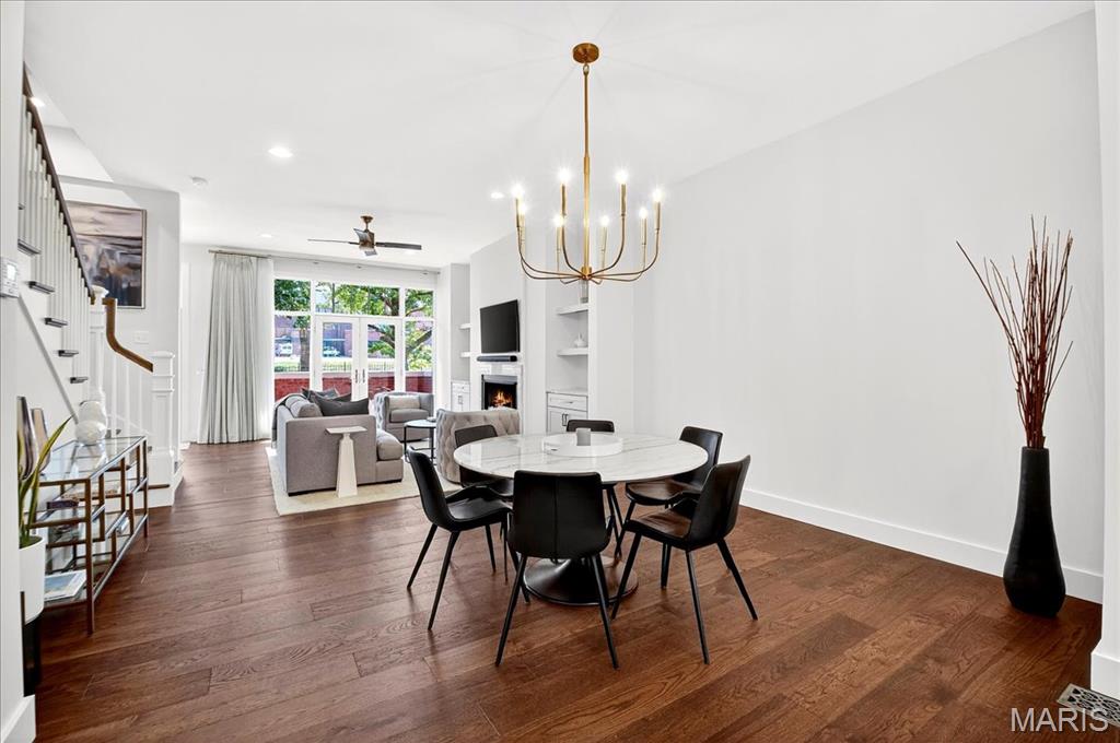 Alamo Townhme - Residential