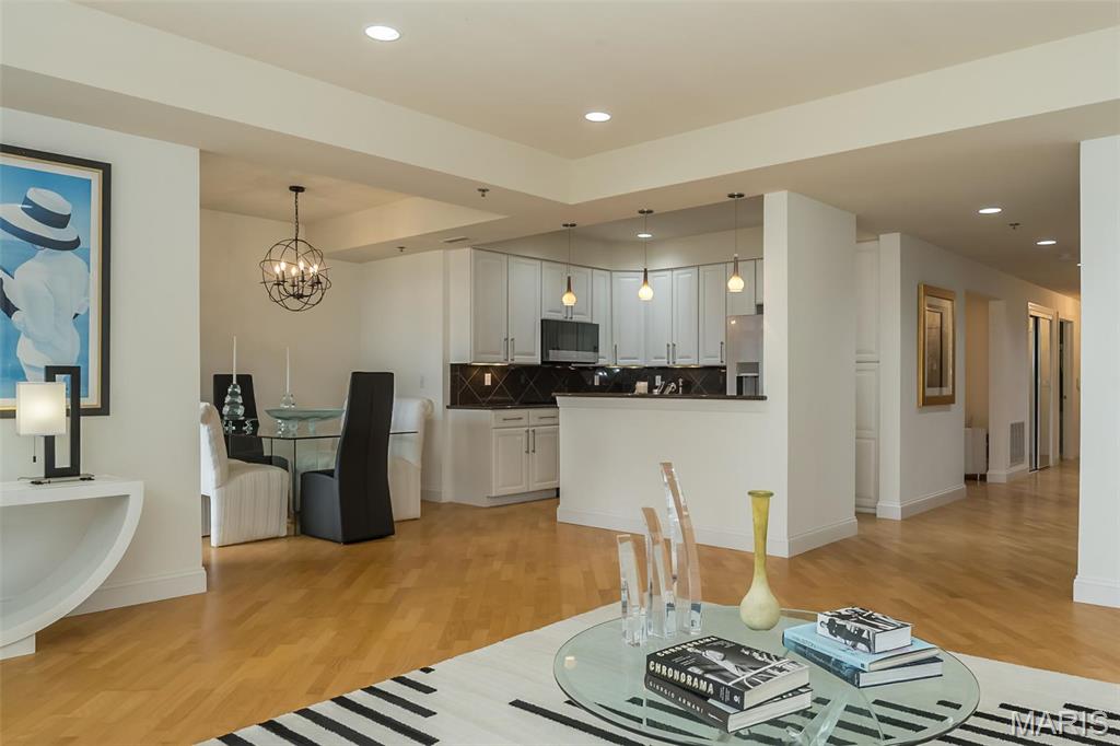 City Place Condo Ph 1 - Residential