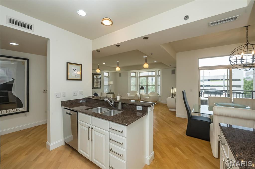 City Place Condo Ph 1 - Residential