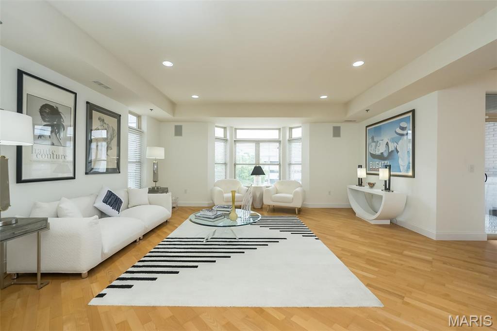 City Place Condo Ph 1 - Residential