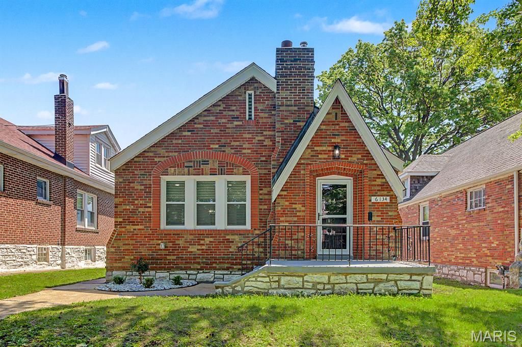 Photo of 6134 Adkins Avenue, St Louis, MO 63116 (MLS # 26026857)