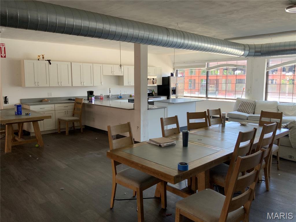 unknown - Commercial Sale