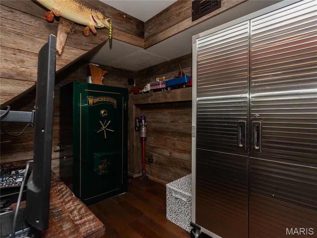 Lake Tishomingo - Residential