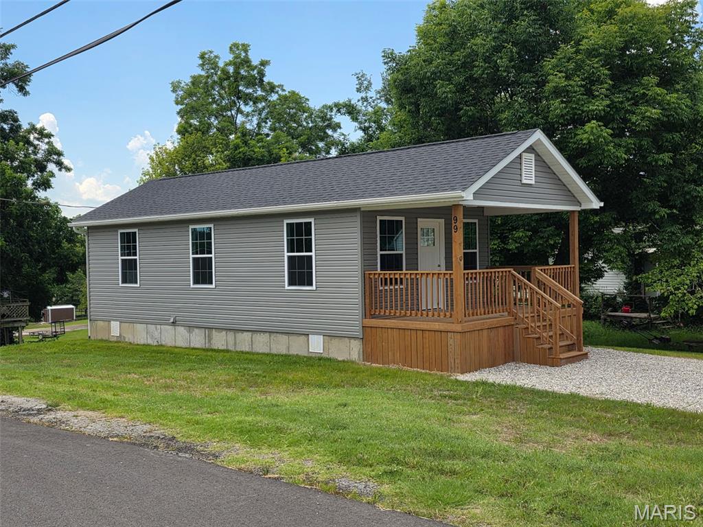Photo 1 of 9 — 99 N 8th Street, Ste Genevieve, MO 63670