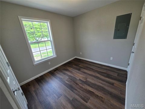 Tiny photo for 88 N 8th Street, Ste Genevieve, MO 63670 (MLS # 26031234)