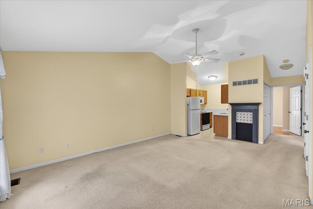 Bridgecrest Estates Condo 14 - Residential