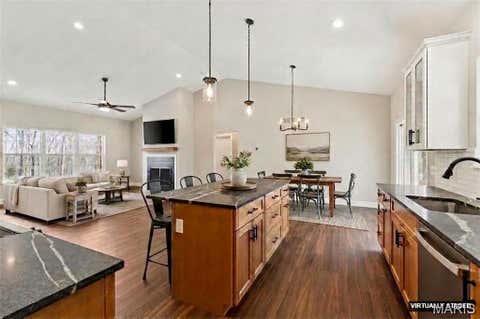 Tiny photo for 619 North Ethlyn Road, Winfield, MO 63389 (MLS # 26043659)