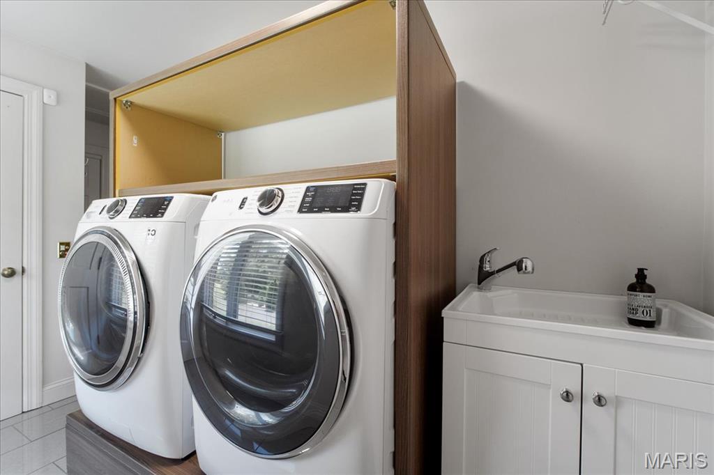 Meadowbrook Country Club Estates - Residential