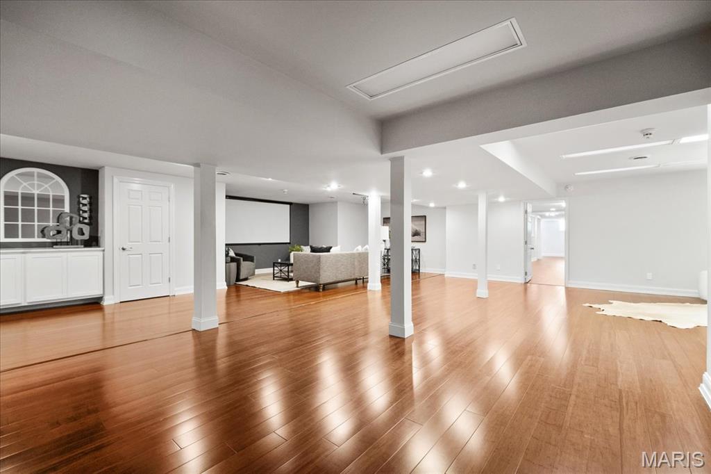 Meadowbrook Country Club Estates - Residential