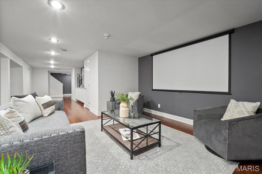 Meadowbrook Country Club Estates - Residential