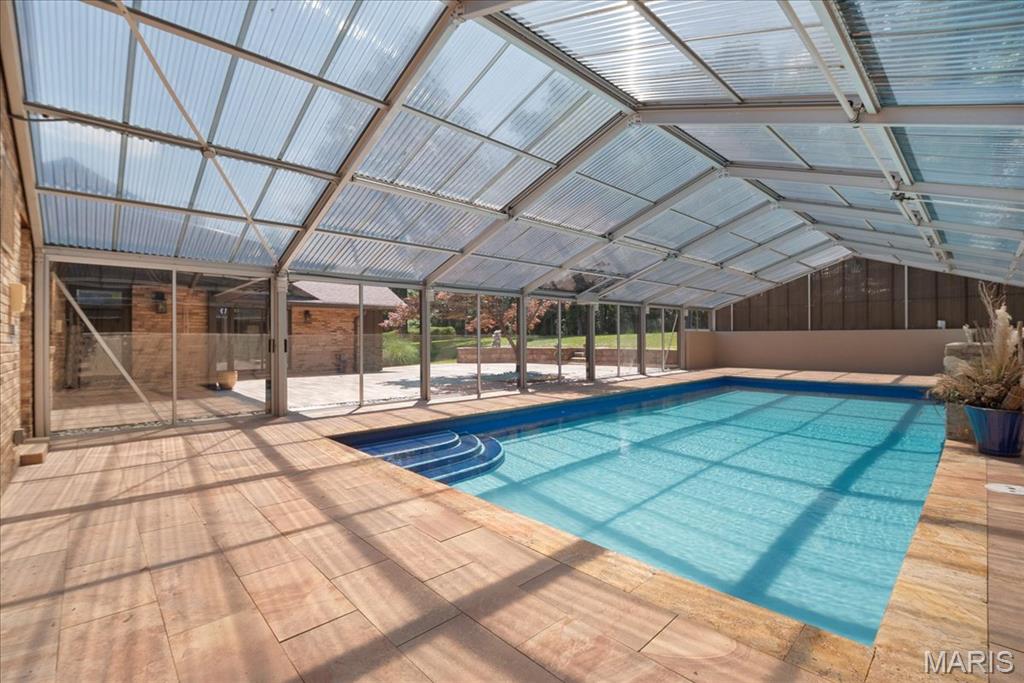 Meadowbrook Country Club Estates - Residential