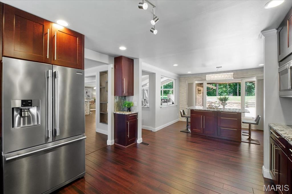 Meadowbrook Country Club Estates - Residential